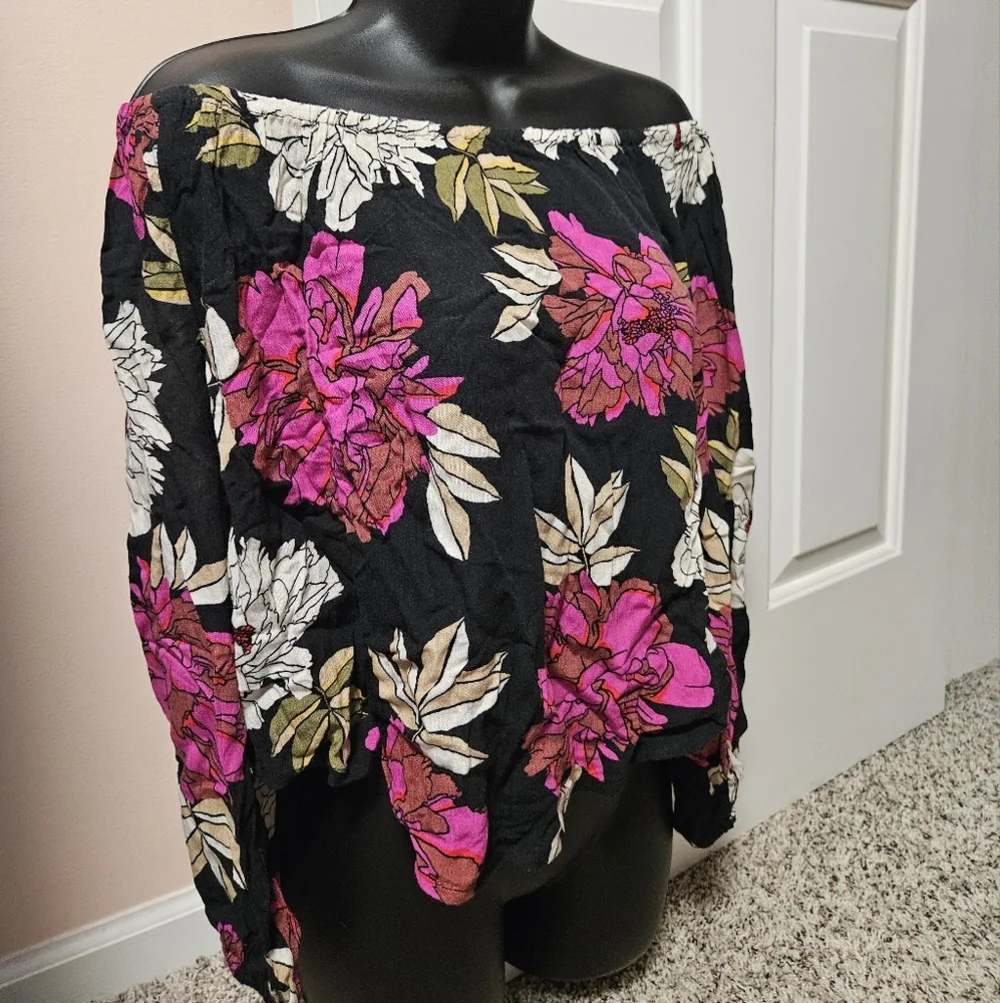 Billabong Off the Shoulder Top - Picture 2 of 11